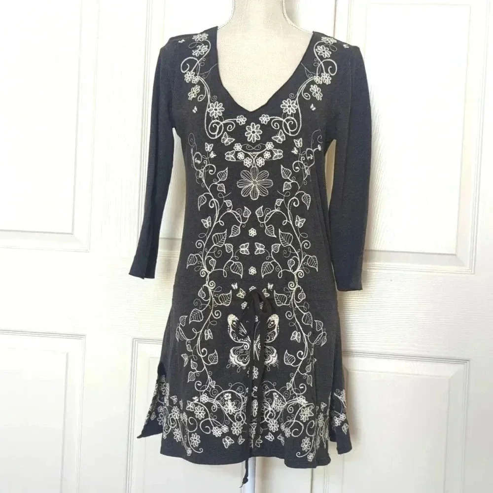 Johnny Was Floral & Butterfly Embroidered Tunic Dress in gray and white - Picture 2 of 7